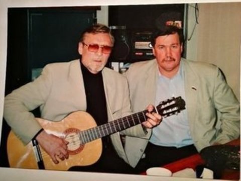 Председатель Совета Атаманов России Камшилов В.В. и казаки СКВРиЗ сердечно поздравляют забайкальского станичника Александра Михайлова с днём рождения.