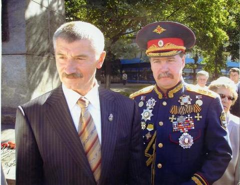 Клыков В.М. и Верховный атаман СКВРиЗ Камшилов В. В. были не просто друзьями, а соратниками, мечтающими о возвращении к русским корням и монархии
